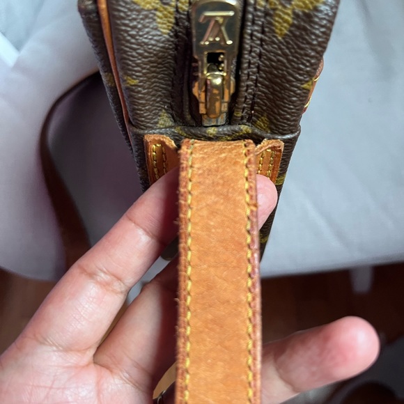 Louis Vuitton Jeune Fille MM shoulder bag - Picture 16 of 16